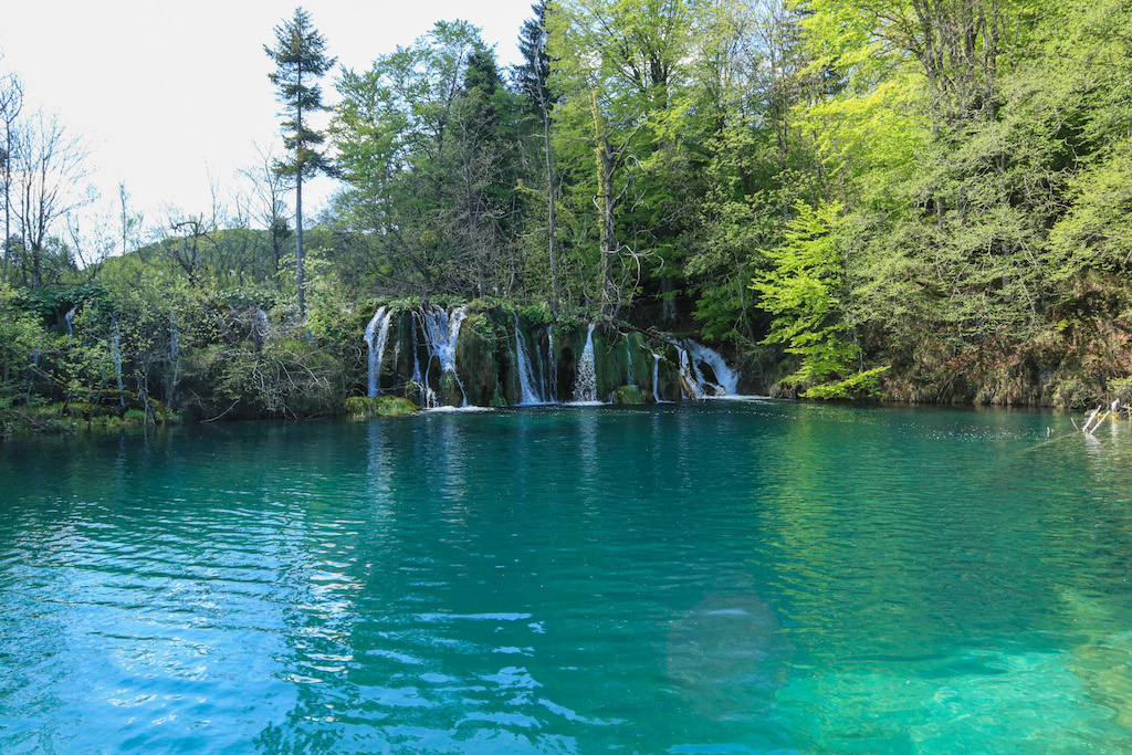 Kleiner Wasserfall bei den Plitvicer Seen
