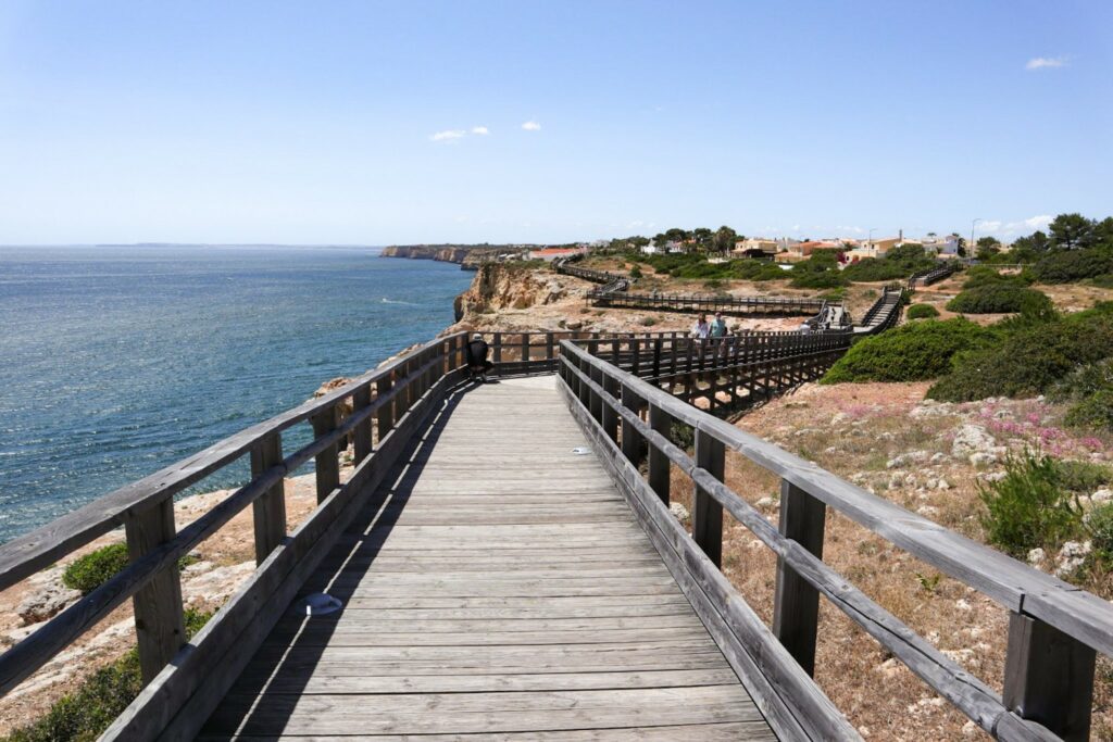 Promenade am Algar Seco Aussichtspunkt an der Algarve