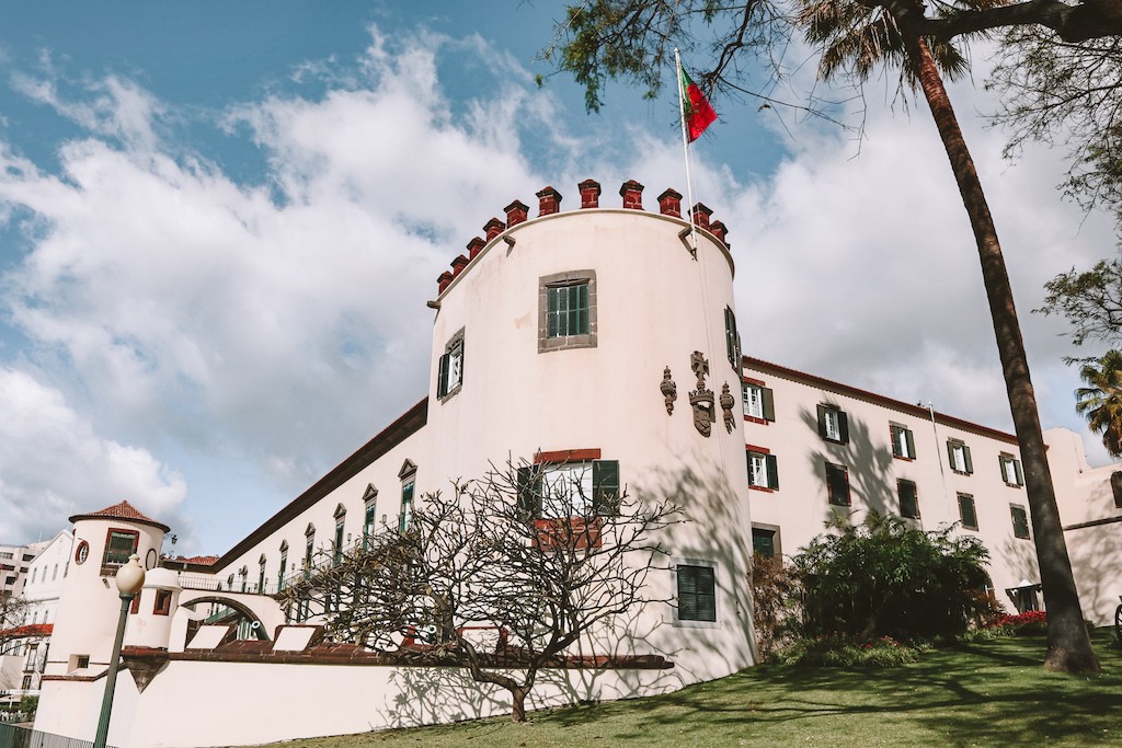Funchal Tipp: Die Top Sehenswürdigkeit Palácio Sāo Lourenço