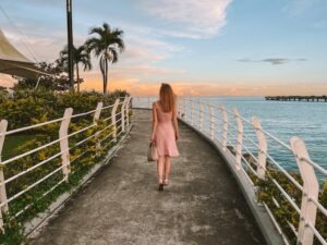 Promenade am Pacific Lookout in Panama Stadt