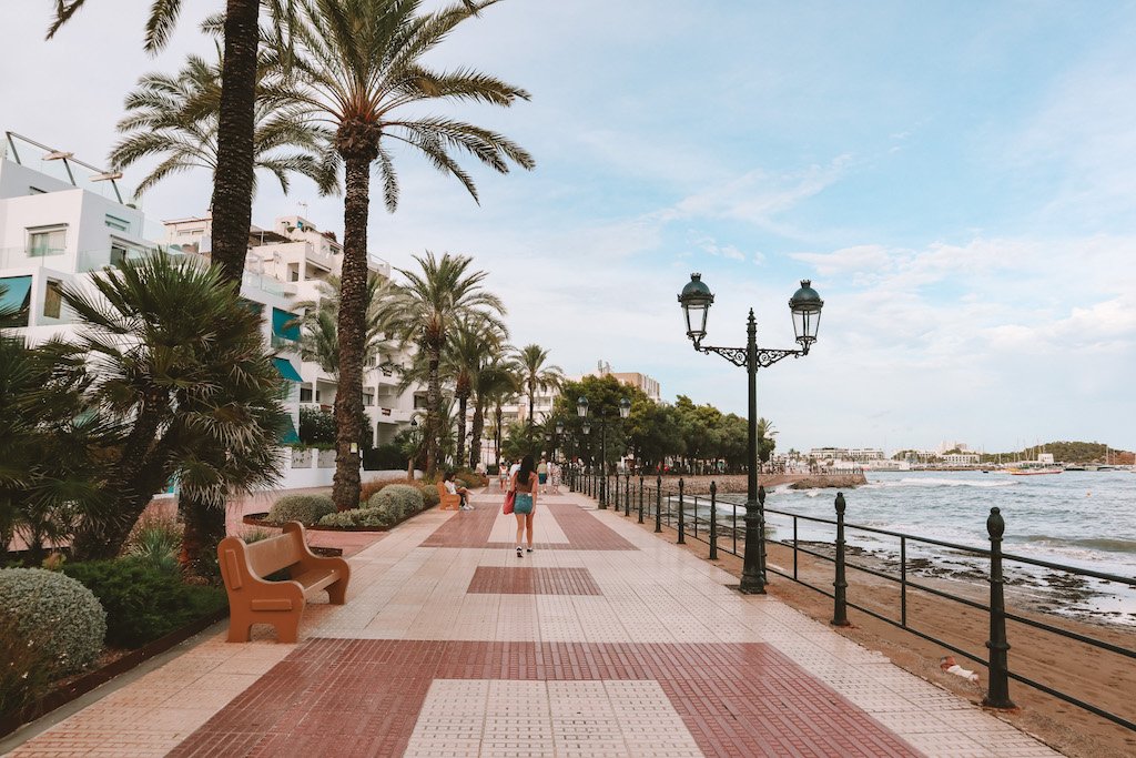 Santa Eulària Strandpromenade, Ibiza