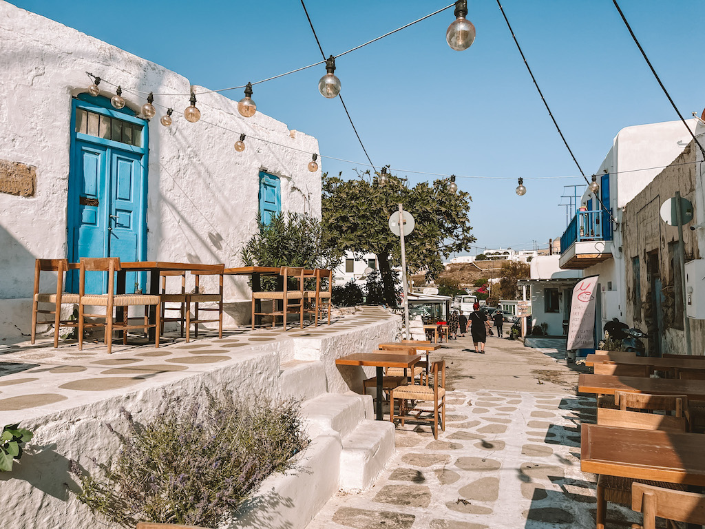 Straßen Cafés in Ano Mera, Mykonos